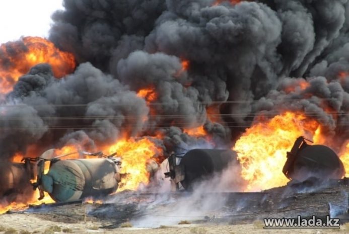 После аварии восстановлено движение поездов на западе Казахстана