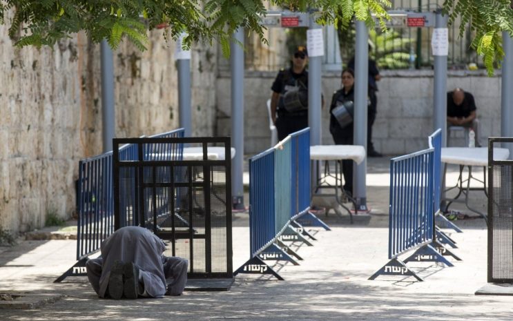 Израиль уберет металлоискатели у Храмовой горы