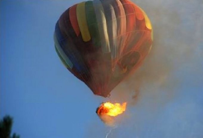 При крушении воздушного шара в Техасе погибли 16 человек