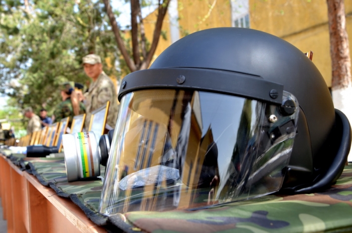 Военнослужащие Нацгвардии РК задержаны с партией осетрины в Атырау