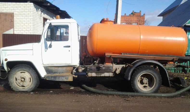 Семилетнего мальчика задавила ассенизаторская машина в Актюбинской области