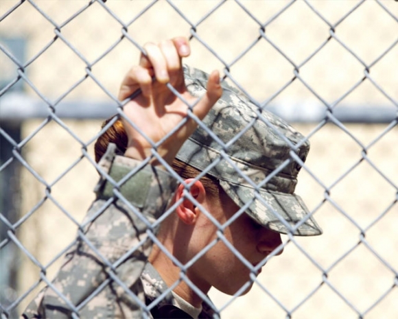 Кристен Стюарт в драме о Гуантанамо «Лагерь X-Ray» [видео]