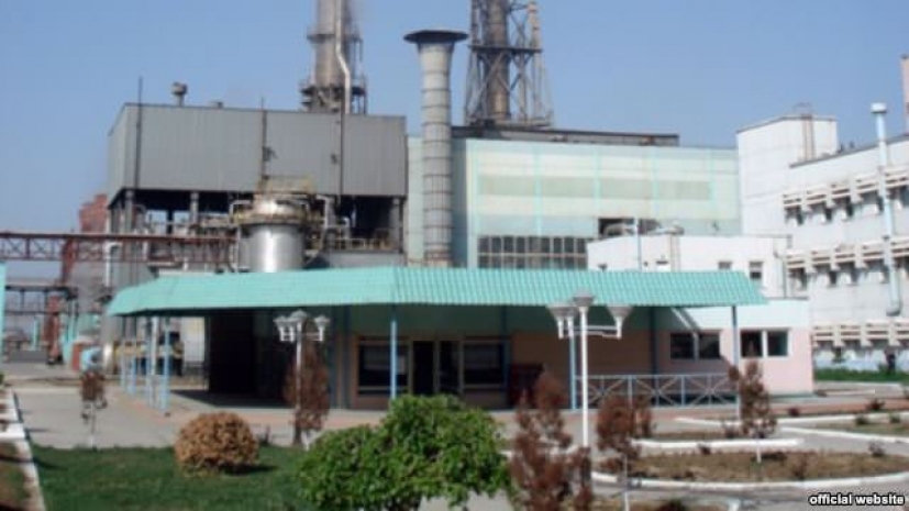 В Узбекистане на химзаводе произошел взрыв