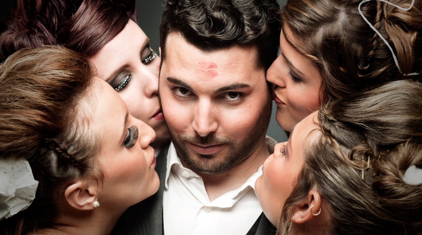 Казахов призвали вспомнить многоженство, чтобы не исчезнуть