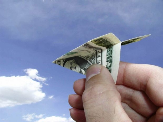 «Дождь из денег» прошел в США