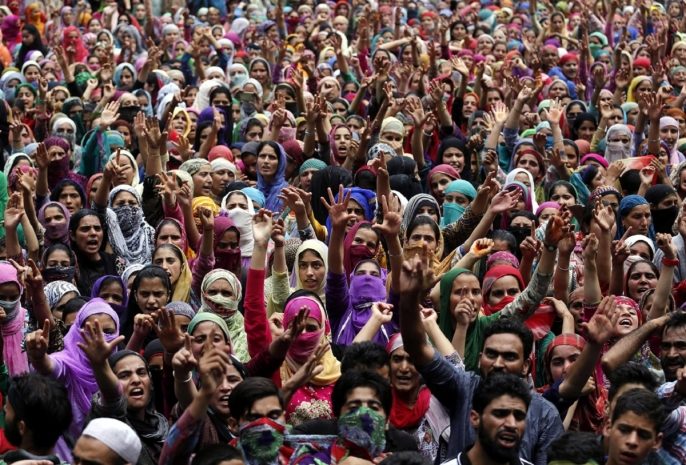 К 2027 году Индия перегонит Китай по численности населения