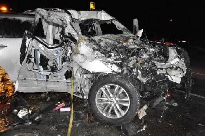 В Алматы внедорожник залетел под грузовик, есть жертвы. Фото