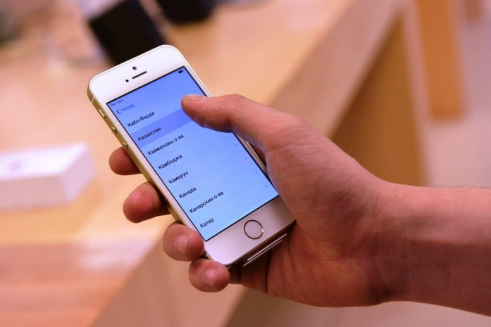 В Казахстане самый дорогой «айфон» по Центральной Азии