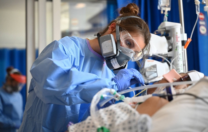 Более трех тысяч медработников получили надбавку в ВКО