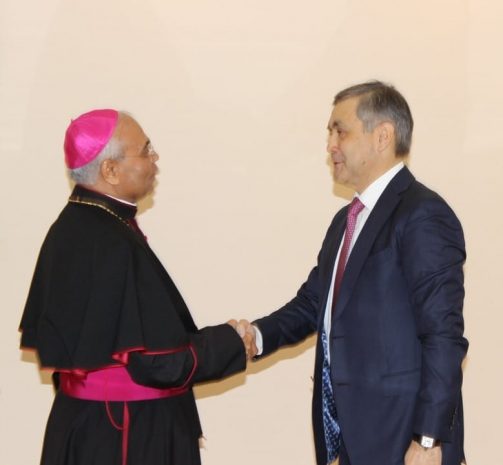 Ермекбаев встретился с Апостольским нунцием