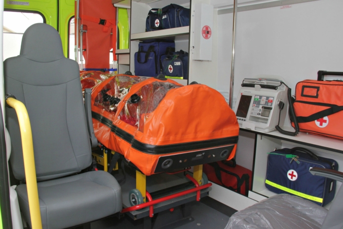 Машину скорой помощи с заболевшим COVID-19 не пускали на паром в ВКО