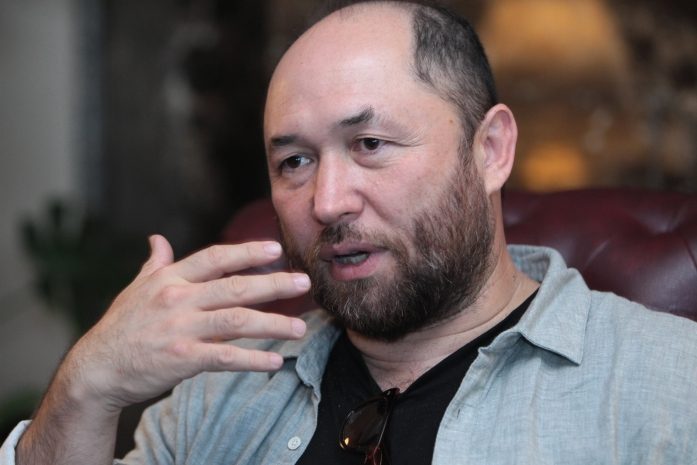 Тимур Бекмамбетов снимет фильм по сценарию Дениса Тена