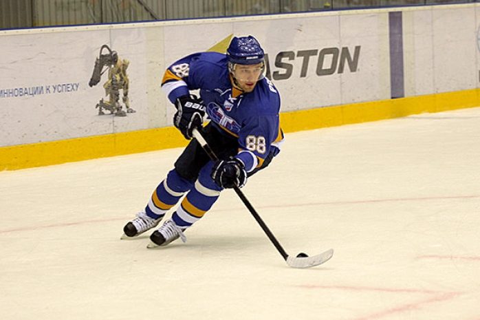 Рымарев может стать первым снайпером чемпионата ВХЛ