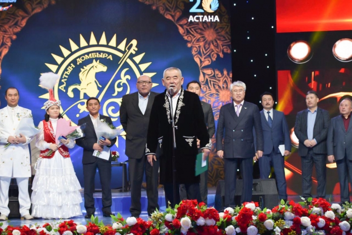 Лучших айтыскеров определили в Астане