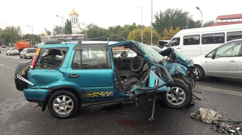 В Алматы скончался второй пострадавший в лобовом столкновении