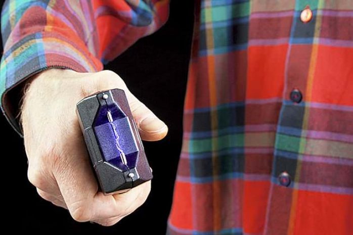 Разрешить электрошокеры требуют оружейники КазахстанаЭксклюзив