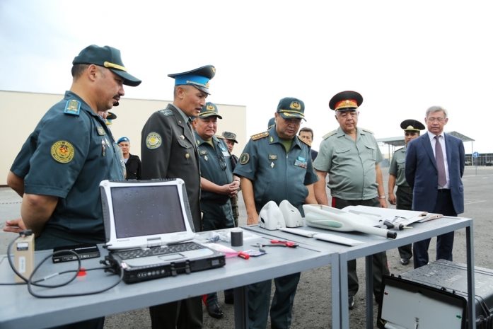 Министр обороны РК посетил с официальным визитом Узбекистан