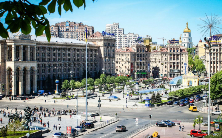 Забыть о достойной работе посоветовали жителям Украины