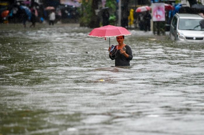 Миллионы человек пострадали от крупного наводнения в Индии