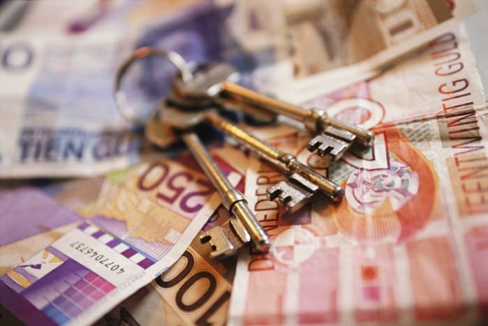 Профессор экономики предлагает ликвидировать бумажные деньги