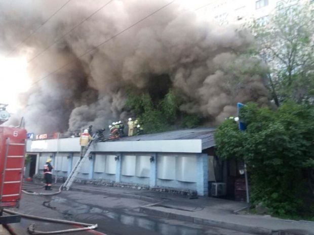 Второй крупный пожар в Алматы