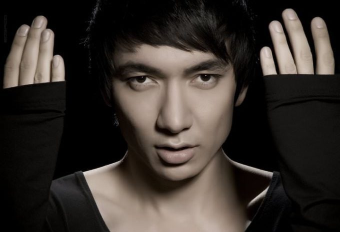 Одним из лидеров конкурса «Новая волна» стал Алишер Каримов