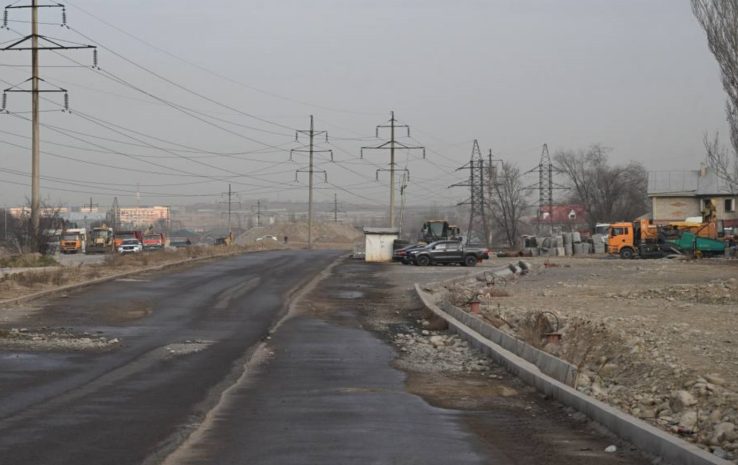 Ускорить пробивку улицы Саина поручил аким Алматы