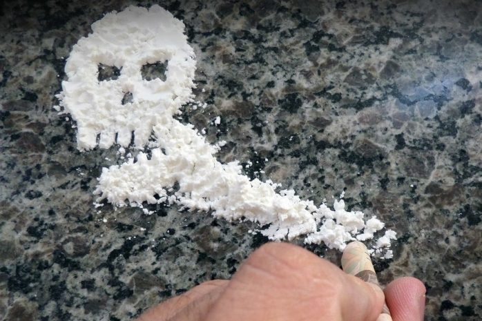 Алматинцы торговали синтетическими наркотиками в Актау