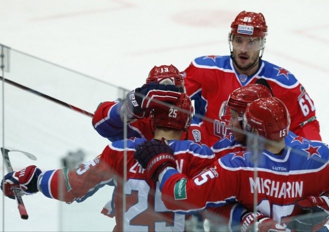 ЦСКА сравнялся с лидером чемпионата КХЛ СКА, победив «Сочи»