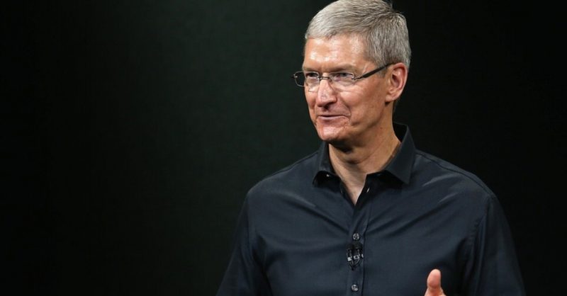 Глава Apple Тим Кук признался в гомосексуальности