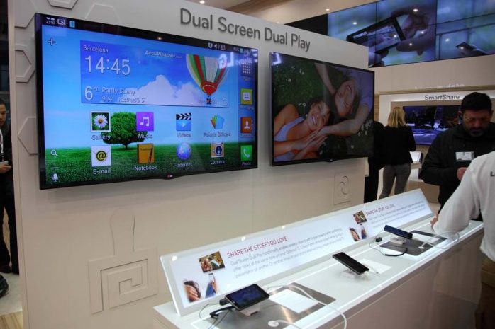 LG объединяет мобильные устройства с одним телевизором