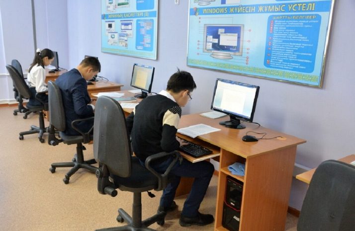 Есть количество, но нет качества — Аймагамбетов о школьных компьютерах