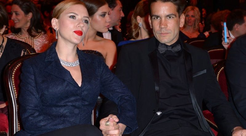 Скарлетт Йоханссон тайно вышла замуж