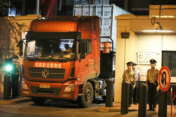 Официально закрыли генконсульство США в Чэнду