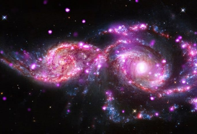 «Чандра» запечатлела слияния двух спиральных галактик