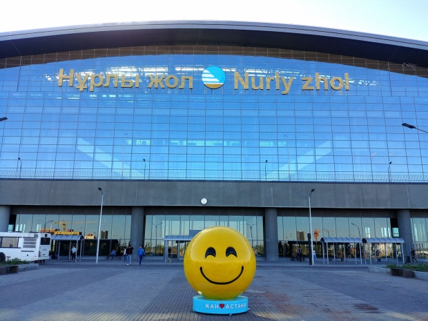 Вокзал «Нұрлы жол» обслужил около пяти миллионов пассажиров за год работы