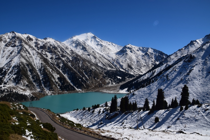 Из-за строительства плотин ограничат посещение Большого Алматинского ущелья