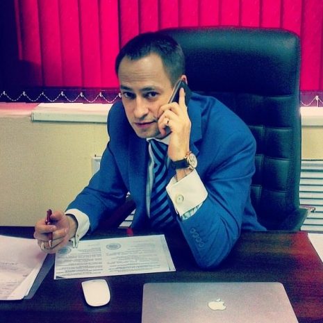 Адвокат нашел 7 нарушений в деле о депортации из РК священникаЭксклюзив