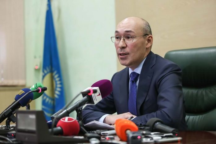 Келимбетов прокомментировал пикет возле Нацбанка