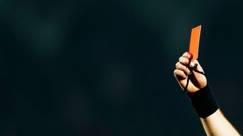 FIFA хочет ввести оранжевые карточки