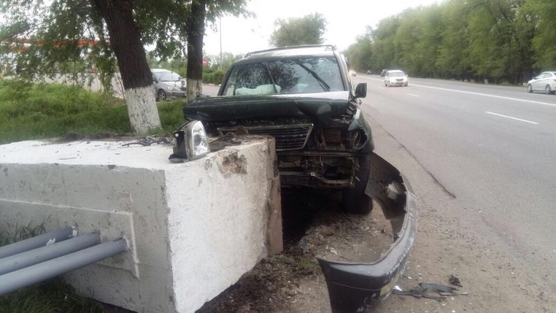 Беременная девушка уснула за рулем на трассе. ФОТО