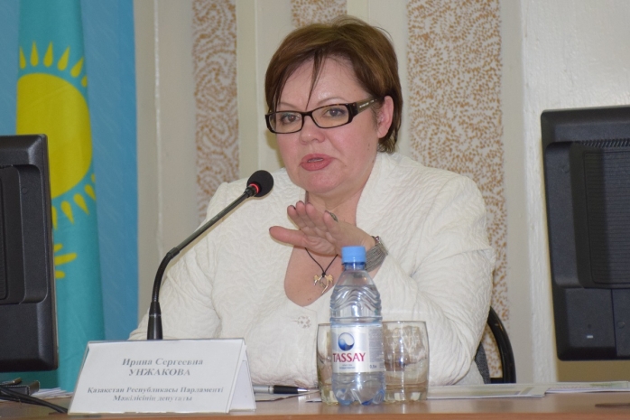 Ученики 2300 казахстанских школ рискуют быть изнасилованными — депутат