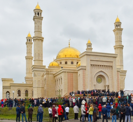 Временно отменили пятничный намаз в мечетях Казахстана
