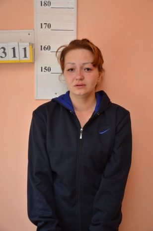 Две девушки забирали деньги у пожилых людей в Караганде