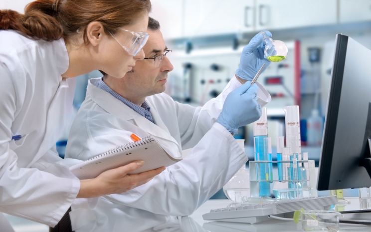 Эпидемиолог спрогнозировал завершение пандемии COVID-19