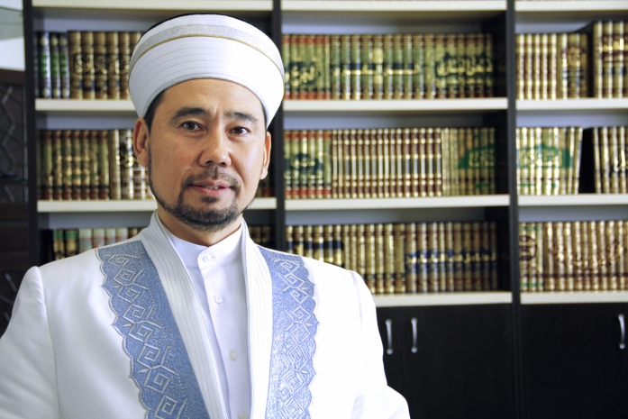 Верховный муфтий поздравил с Рождеством православных Казахстана