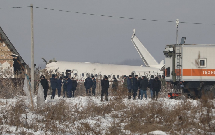 Обледенение самолета остается основной версией крушения самолета в Алматы