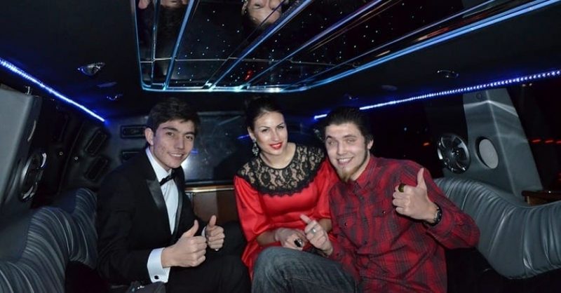 Казахстанец покорил иностранцев песней НазарбаеваЭксклюзив