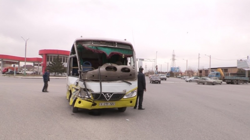 КамАЗ протаранил автобус с пассажирами в Шымкенте