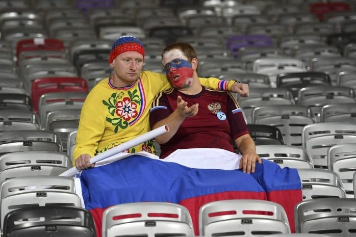 Россиян будут пускать на стадионы по паспортам